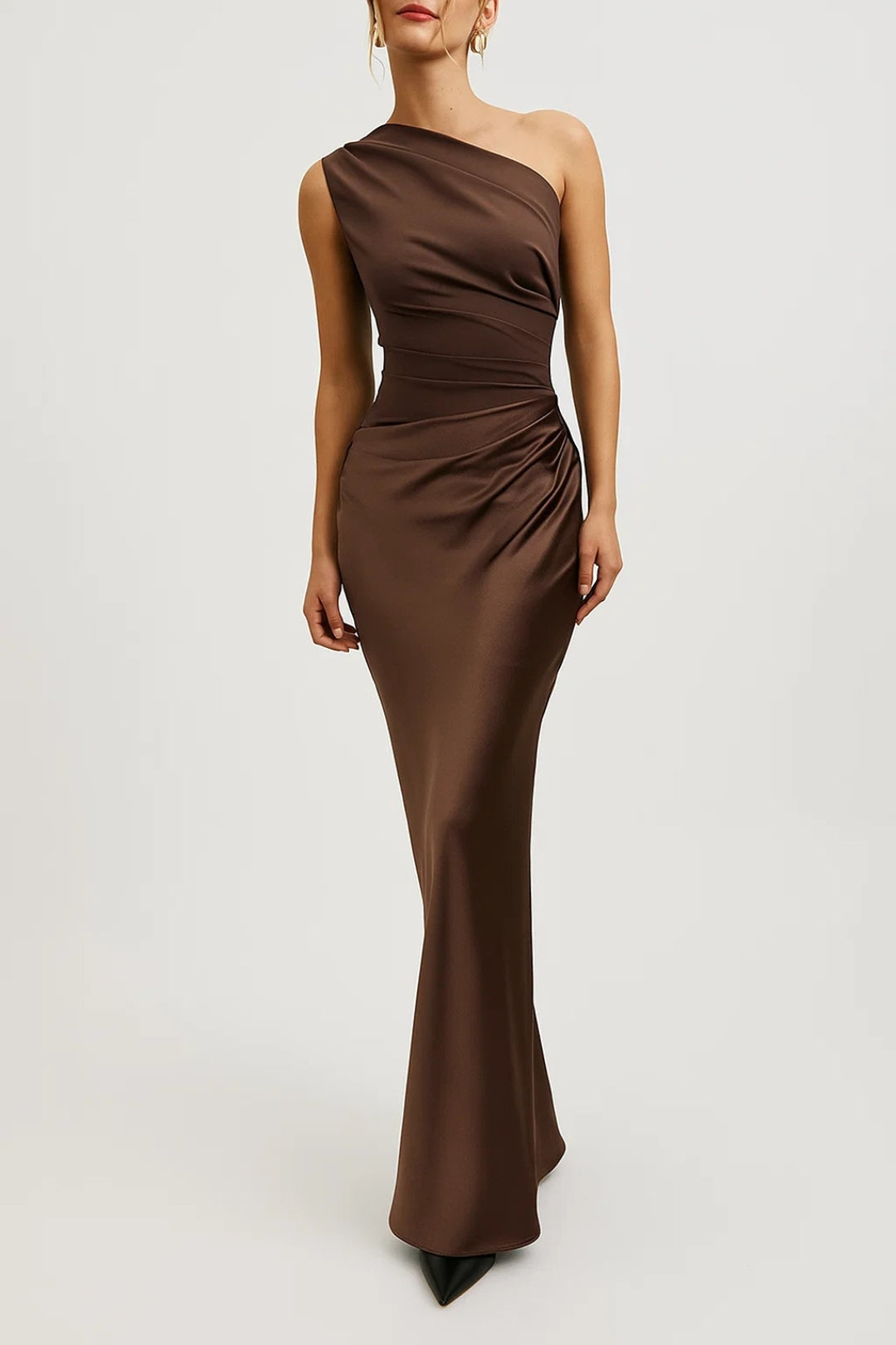 Robe de Soirée Féminine – Robe Longue en Satin Luxe pour Femmes - LuxeStyle
