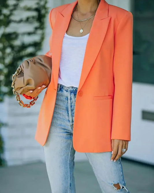 Blazer Féminin Chic - Taille Décontractée, Fermeture Élégante, Col Revers Classique - LuxeStyle