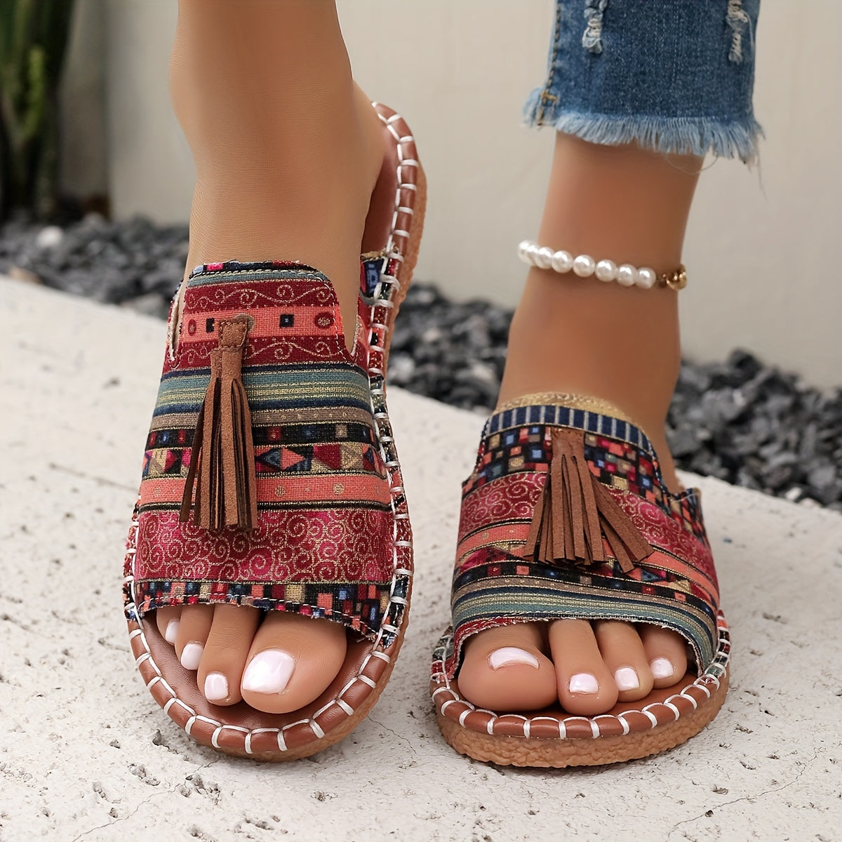 Sandales Tissées Colorées avec Pompons pour Femmes