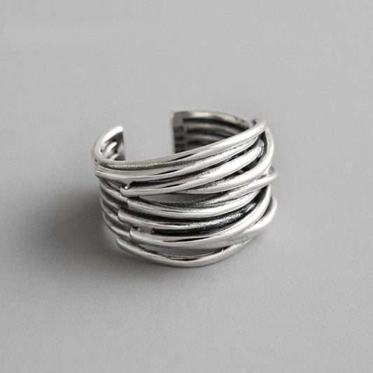 Bague Spirale Tendance avec Décoration Entrelacée - LuxeStyle