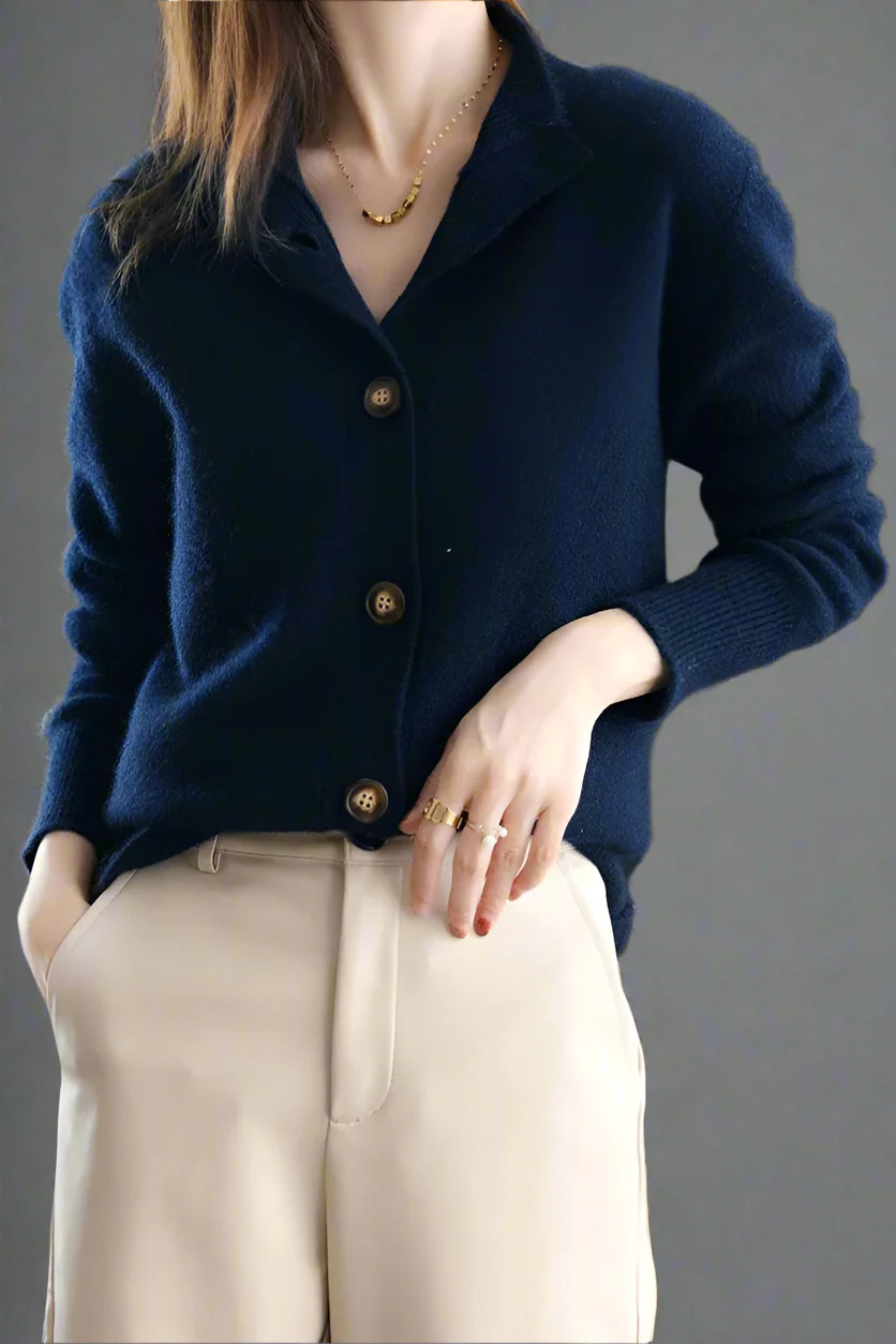 Gilet élégant en maille pour femme avec détails boutonnés