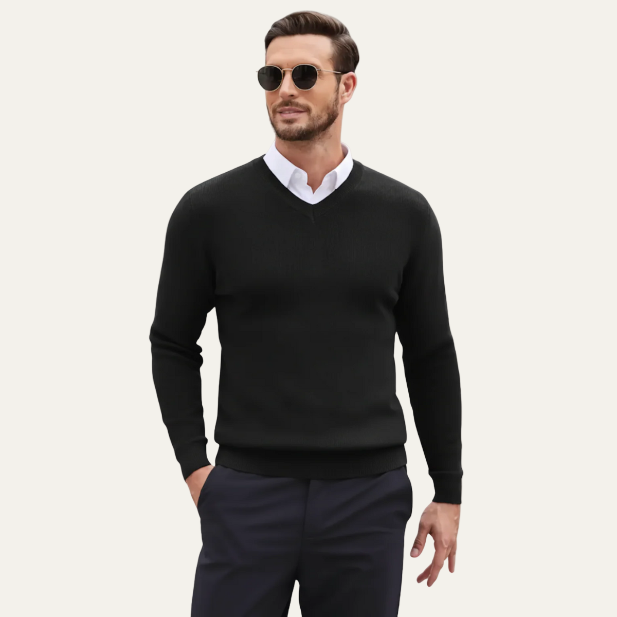 Pull col V en maille lisse pour homme