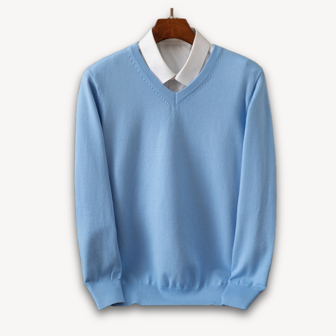 Pull slim classique à col V pour homme