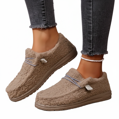 Chaussons Teddy Confort Femme - Pantoufles Élégantes et Chaudes pour Maison et Extérieur - LuxeStyle