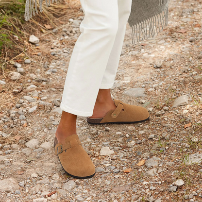 Sabots Femme Daim Doux avec Boucle Adjustante & Semelle Confortable - LuxeStyle