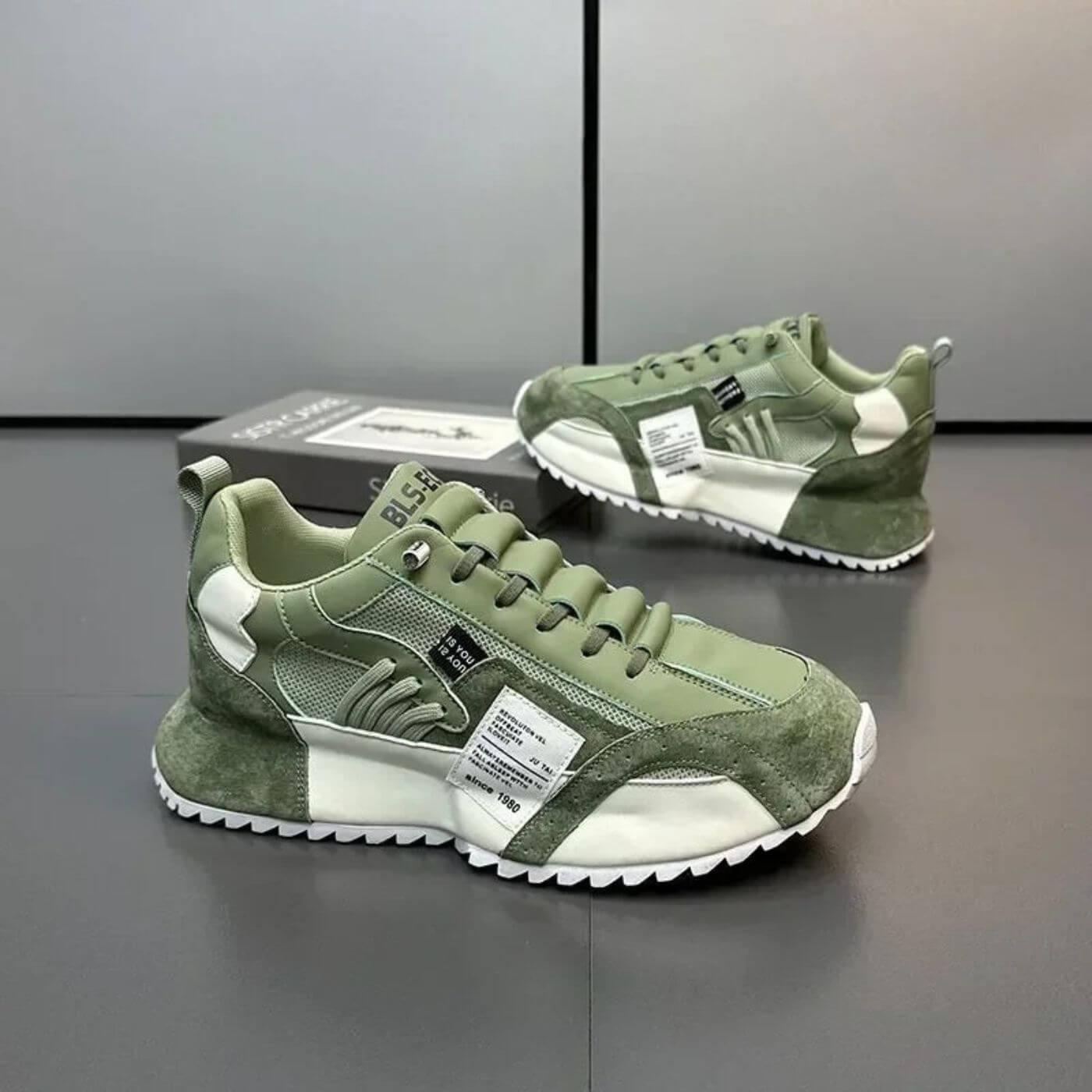 Baskets mode confortables design frais