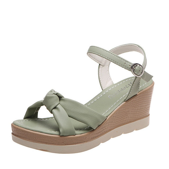 Sandales plates-formes blanches tendance pour dames