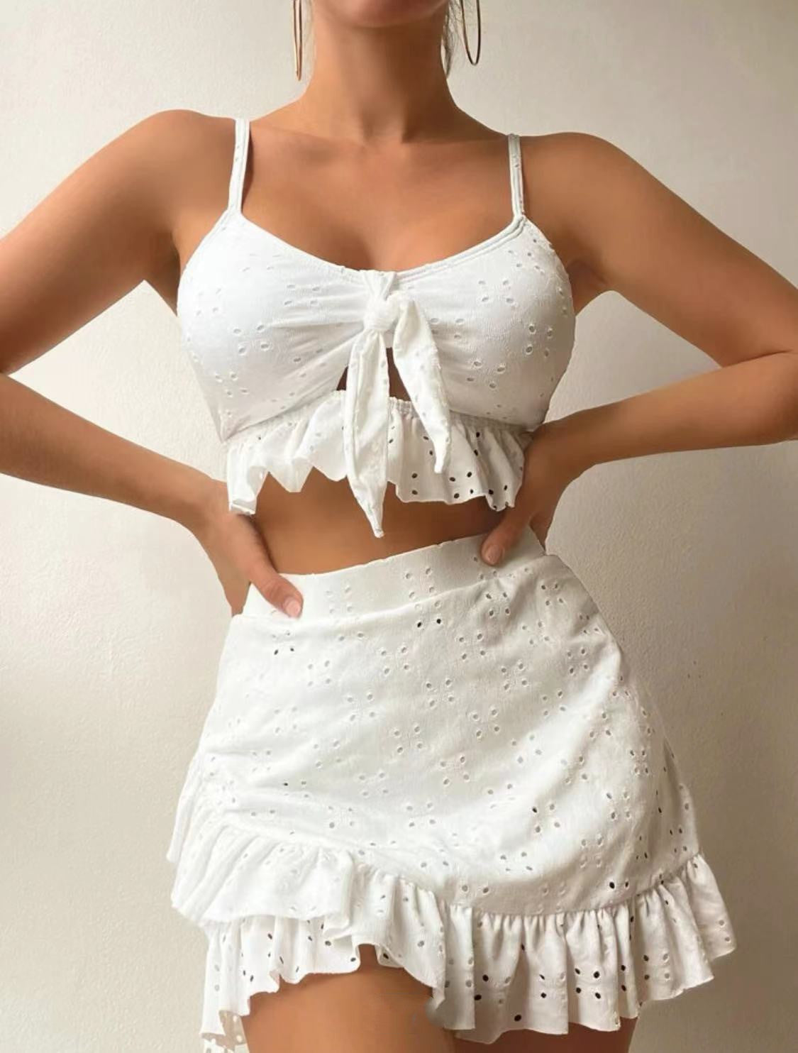Maillot de Bain Élégant 3 Pièces pour Femme - Bikini Fashion avec Dentelle et Haut de Bain
