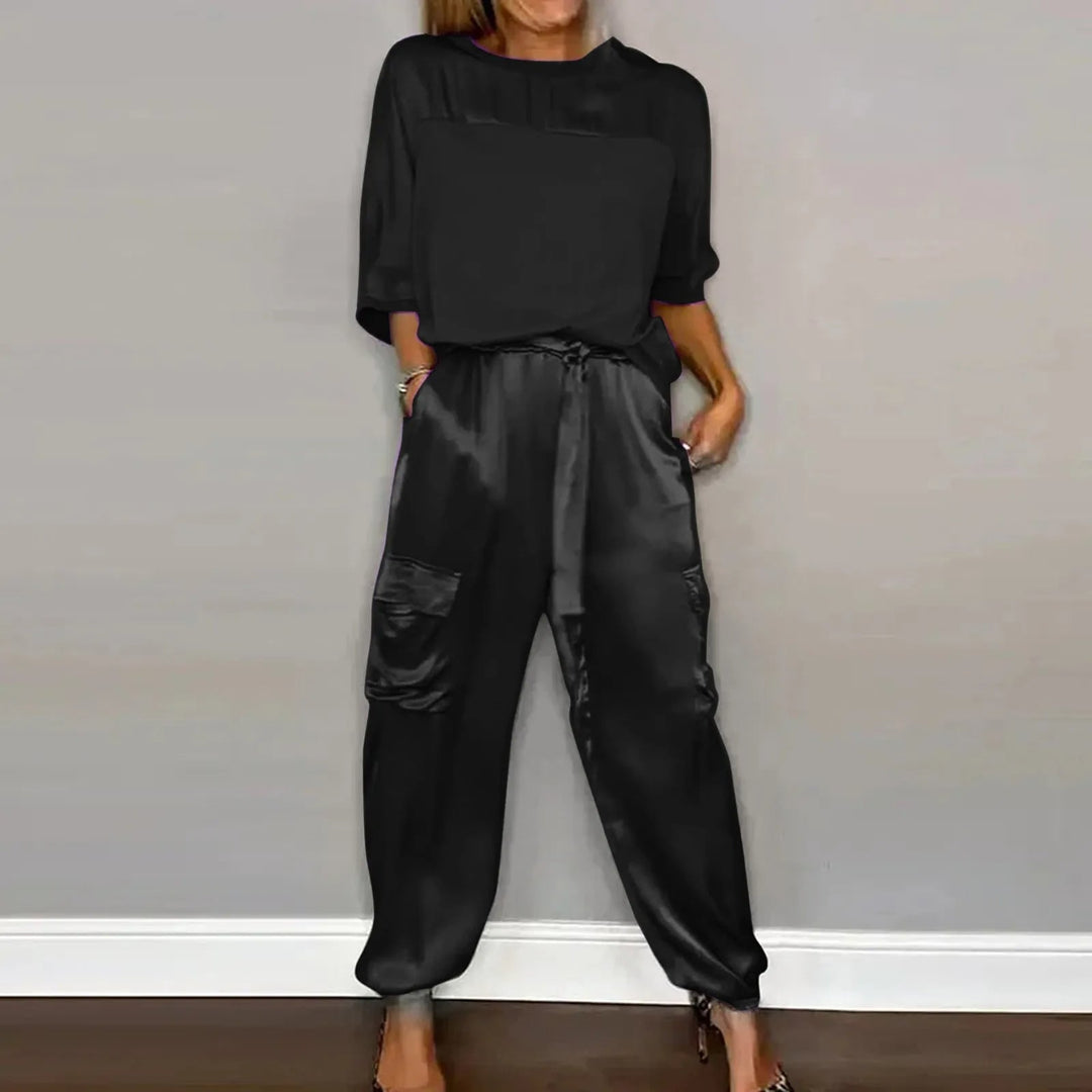 Sophia – Ensemble 2 pièces chic avec chemisier détendu et pantalon confortable