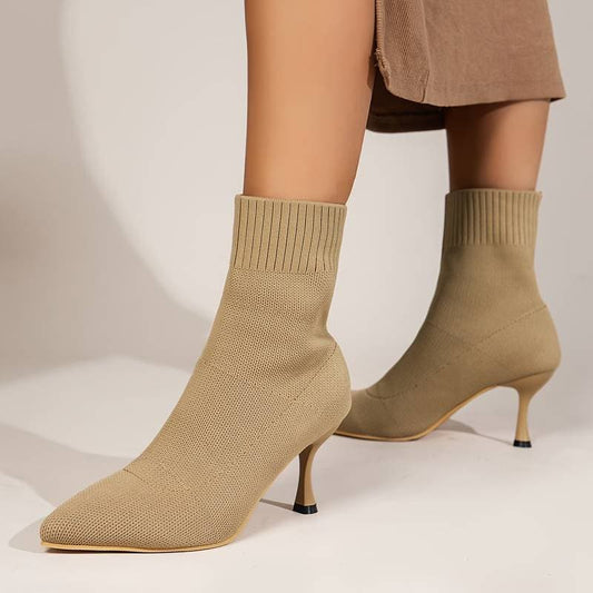 Bottines Féminines à Talon Élégant et Coupe Parfaite pour Femmes - LuxeStyle