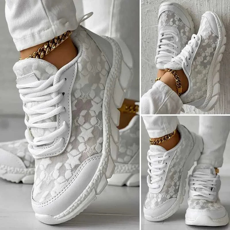 Baskets Femmes Blanc Brodées Élégantes - LuxeStyle