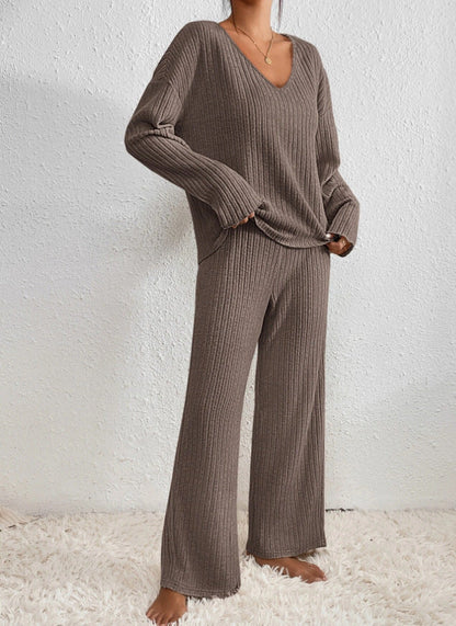 Pyjama Femme Douillet en Maille – Ensemble Confortable Col V