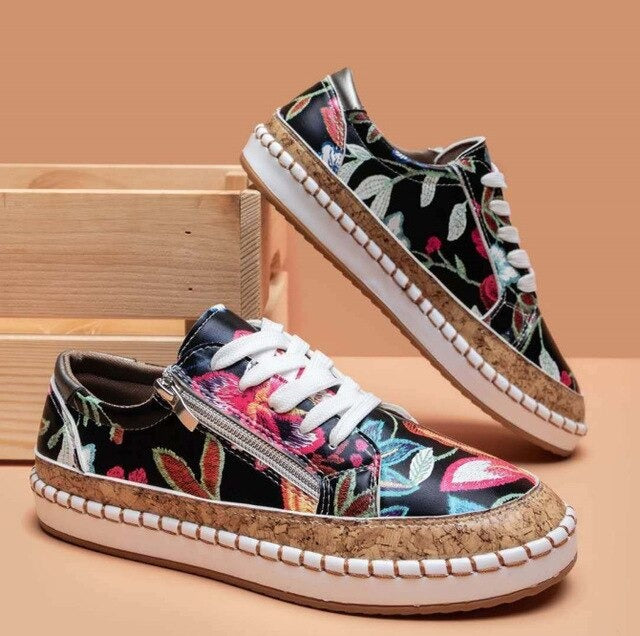 Baskets femme colorées à motifs floraux