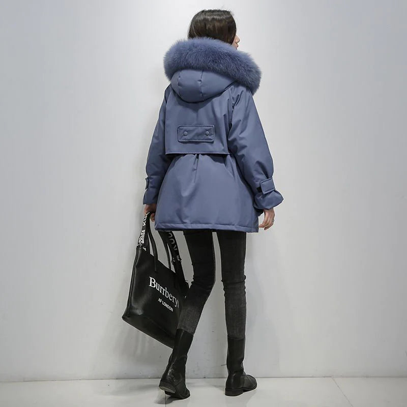Veste en fourrure douce à capuche et poches pratiques - LuxeStyle