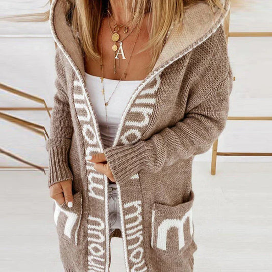 Gilet en maille brune femme avec capuchon et poches - LuxeStyle
