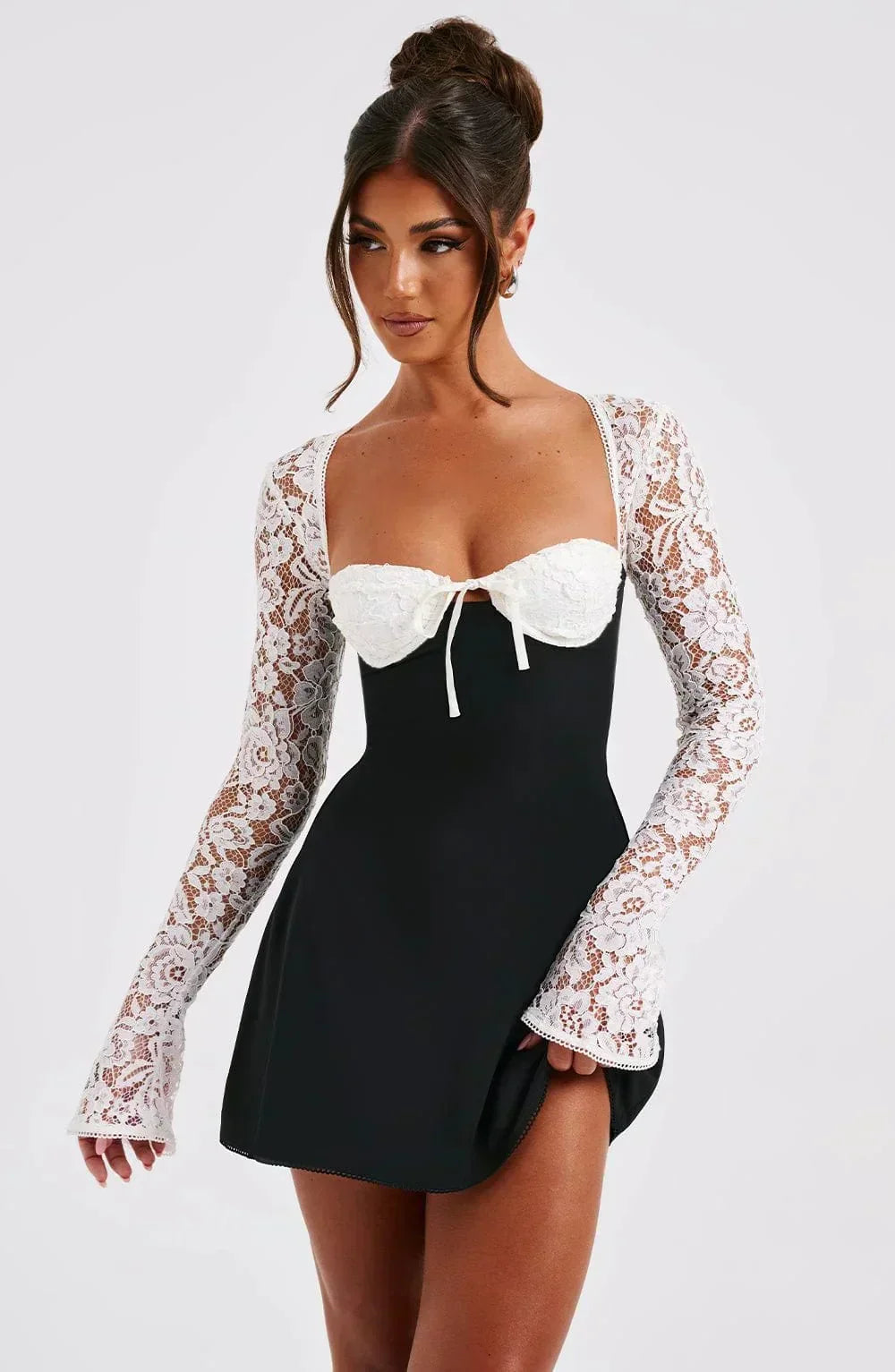 Robe Femme Mini Chic - Robe Dentelle Élégante avec Cœur