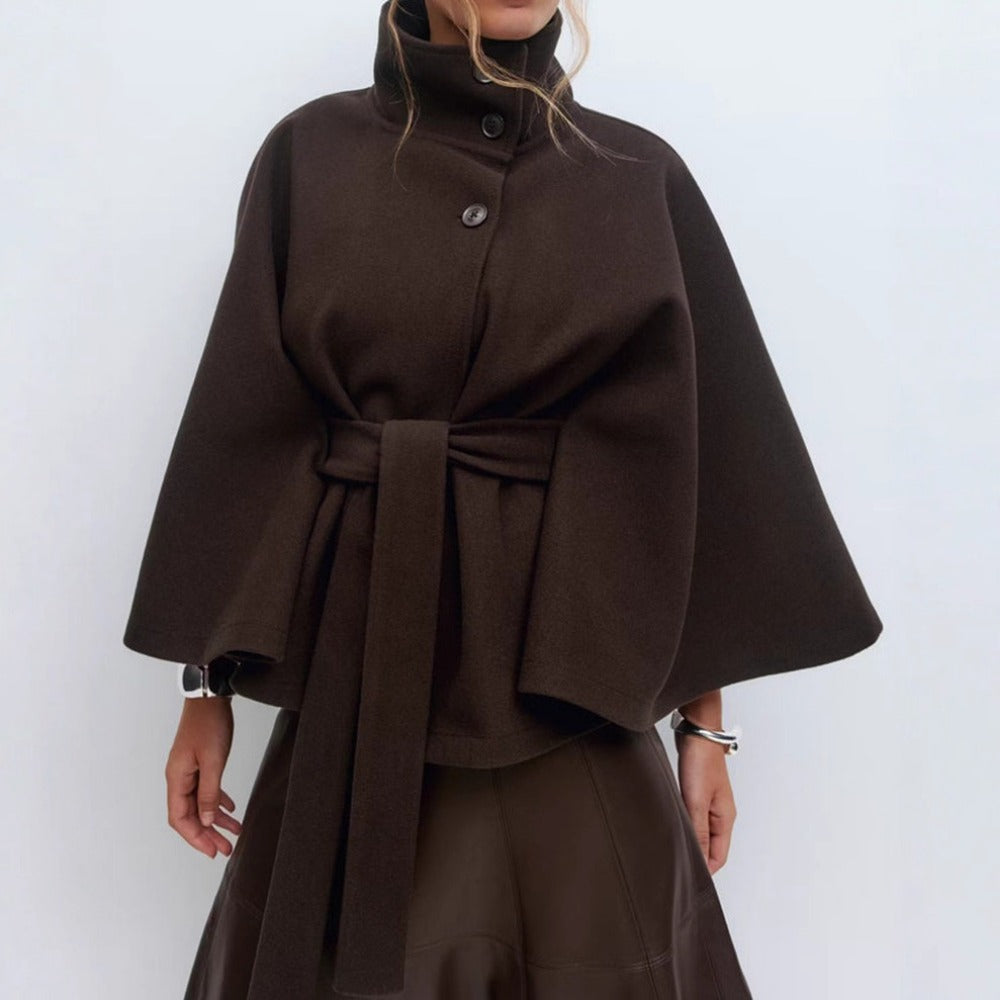 Manteau Cape Élégant Femme – Col Montant & Taille Ajustable pour Hiver