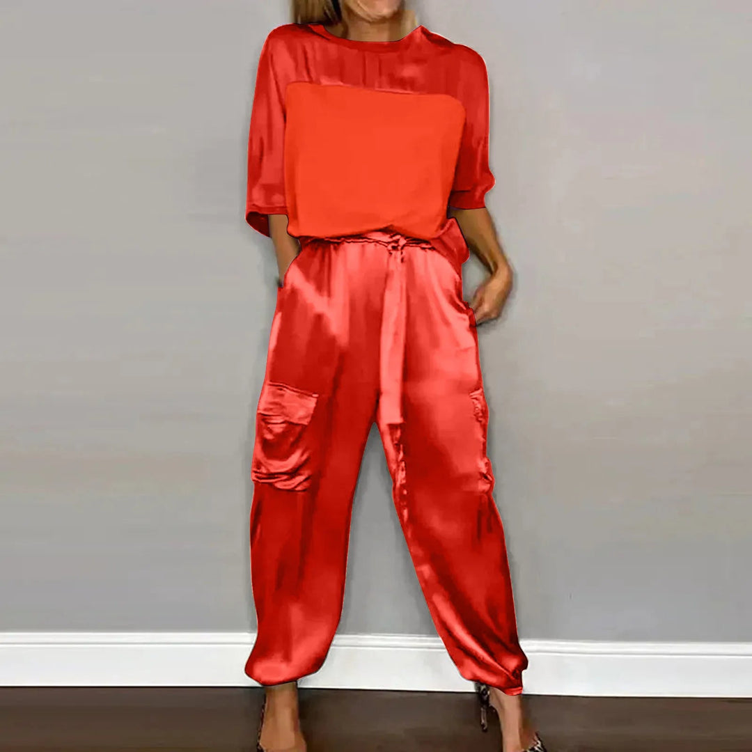 Sophia – Ensemble 2 pièces chic avec chemisier détendu et pantalon confortable