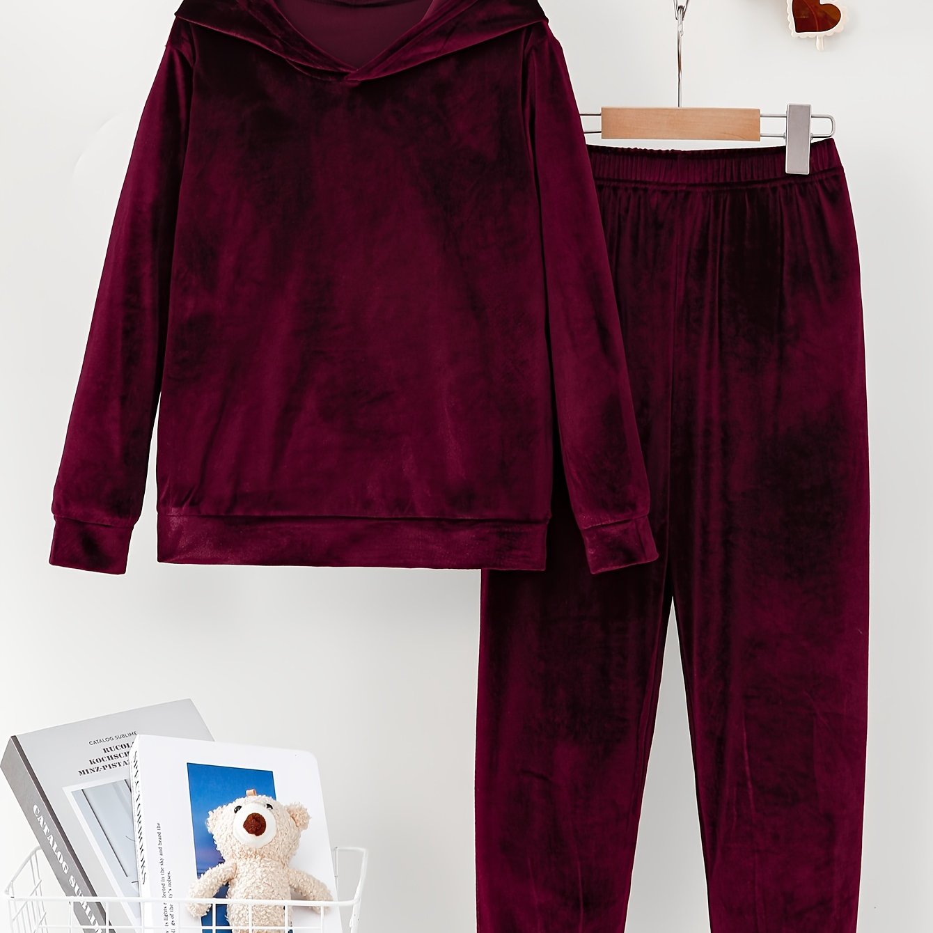 Tenue de Sport Femme Confortable avec Pantalon et Sweat à Capuche