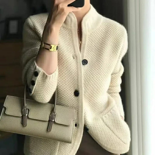 Cardigan Élégant Femme - Gilet Doux et Chic pour une Apparence Raffinée - LuxeStyle
