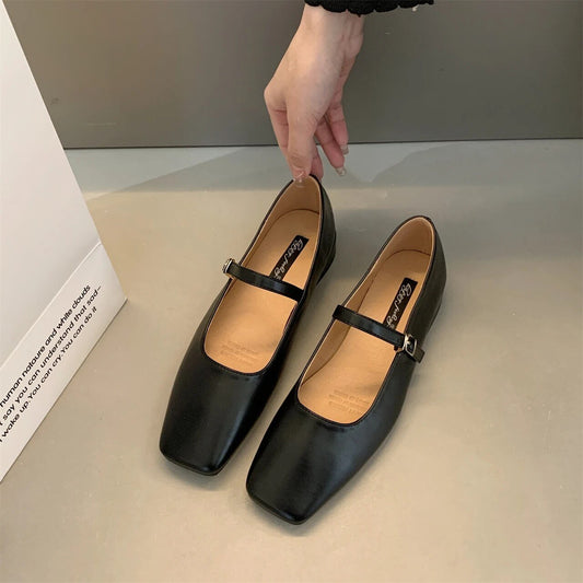 Chaussures à Talon Bas Femmes - Confortable et Chic pour Tous les Jours - LuxeStyle