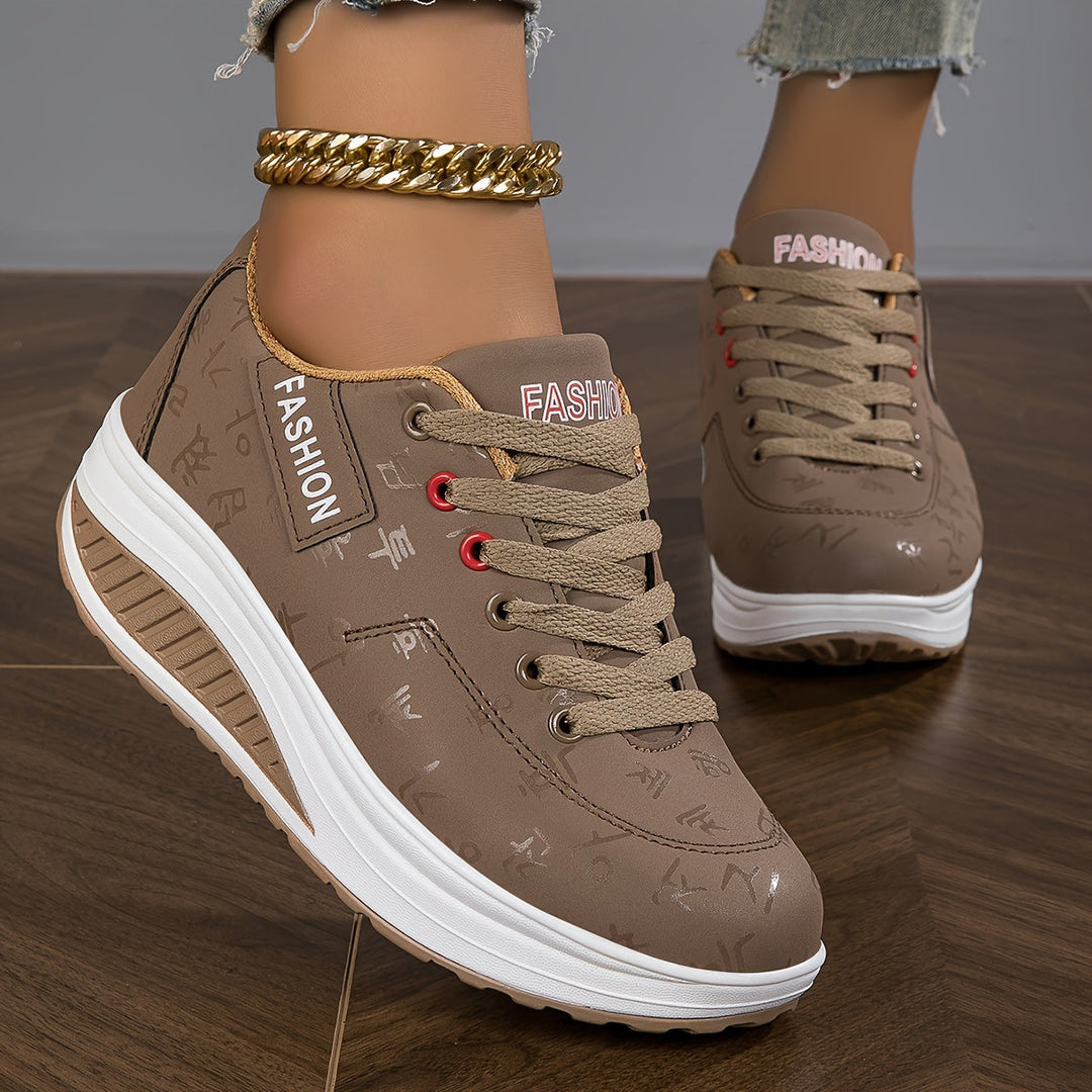 Chaussures de marche robustes et légères à lacets