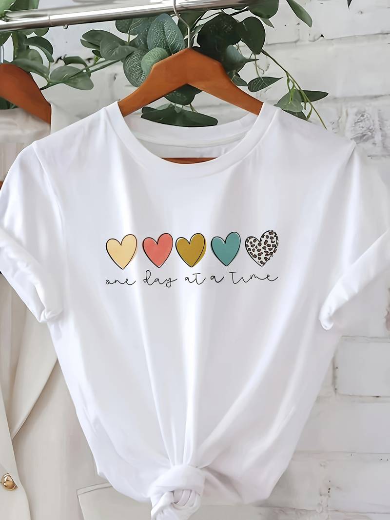 T-Shirt Décontracté à Manches Courtes avec Imprimé Cœurs Colorés pour Femme - LuxeStyle