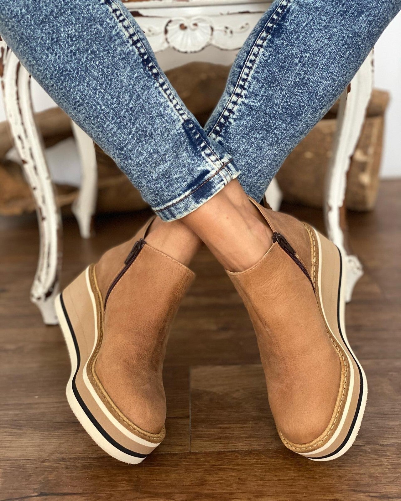 Chaussures Femmes Confort & Chic - Souliers Orthopédiques Faites Main