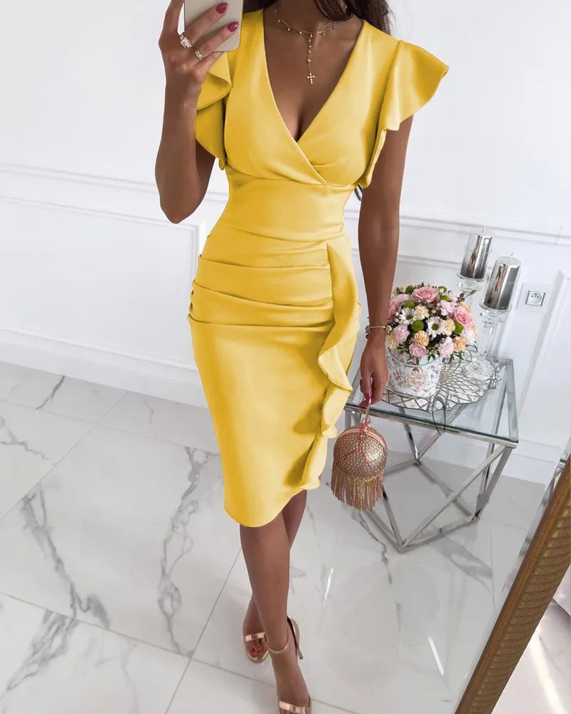 Robe Femme Élégante Noire avec Manches Bouffantes et Détails Volants