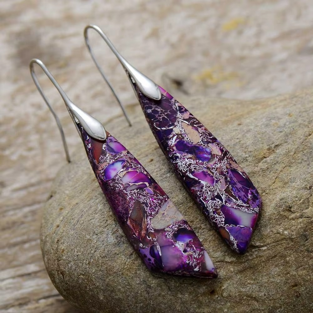 Boucles d'oreilles classiques en pierre précieuse