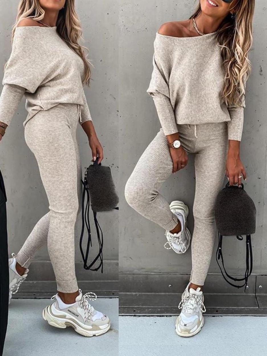 Tenue Féminine Noir Relaxe avec Pantalon Jogging