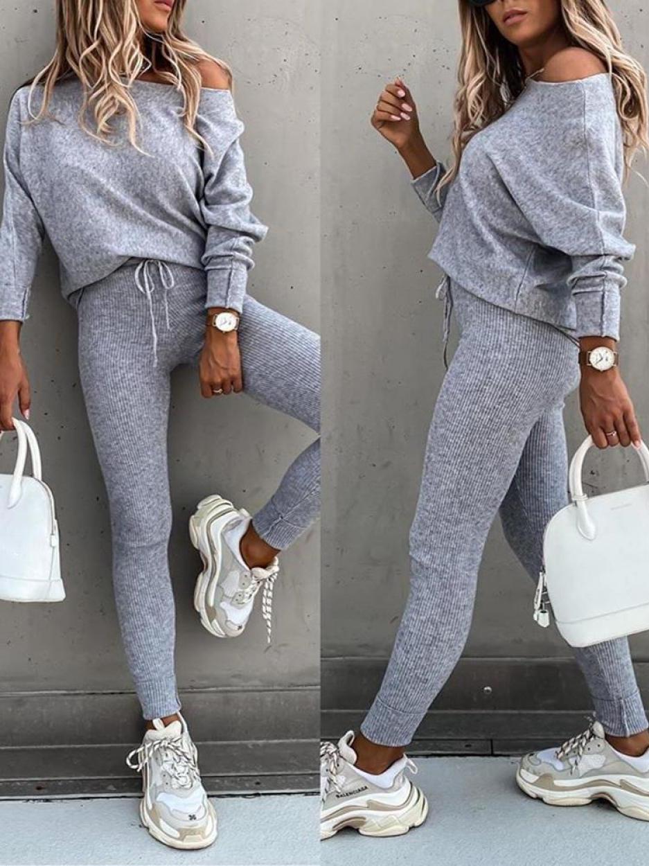 Tenue Féminine Noir Relaxe avec Pantalon Jogging
