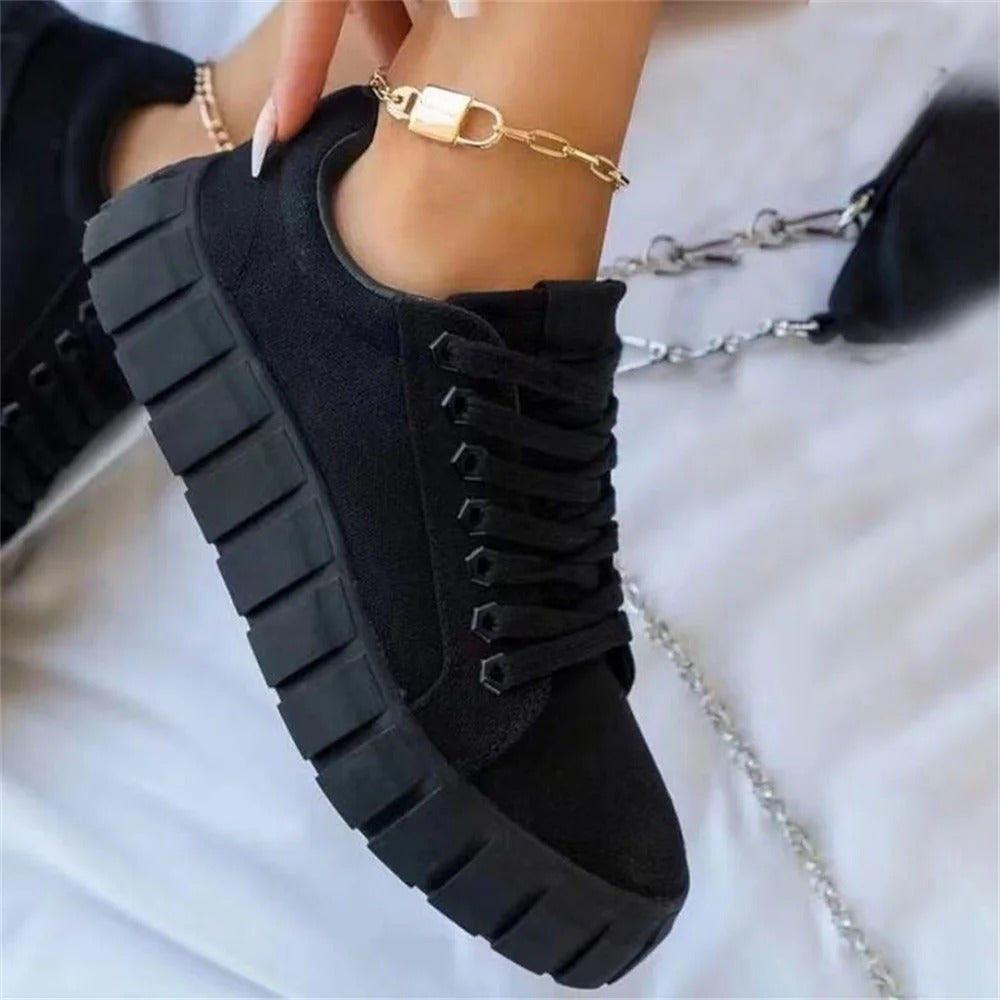 Baskets Confortables pour Femme avec Lacets et Semelle Souple - LuxeStyle