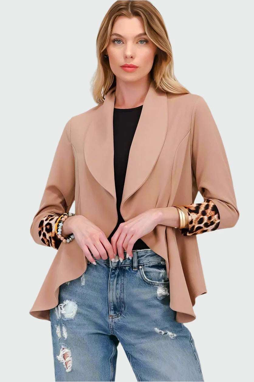 Blazer Animalier Chic pour Femme - LuxeStyle