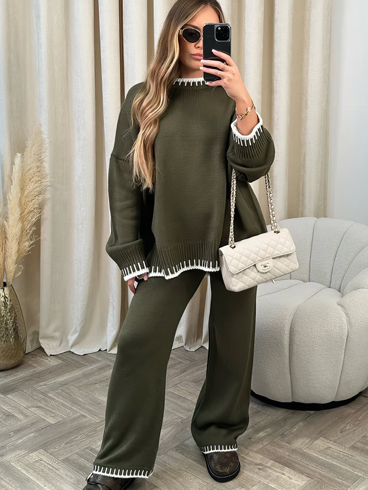 Tenue Femme Hiver Pull et Pantalon Olive avec Sac Neutre - LuxeStyle