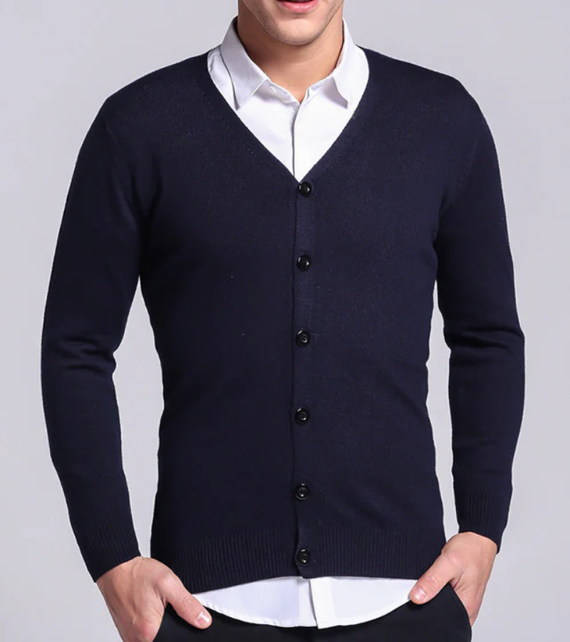 Cardigan douillet à manches longues et col V boutonné
