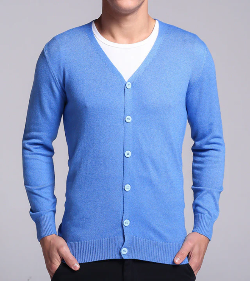 Cardigan douillet à manches longues et col V boutonné