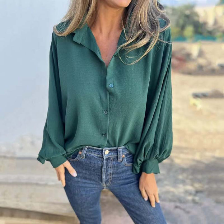 Chemise à manches longues élégante avec col traditionnel