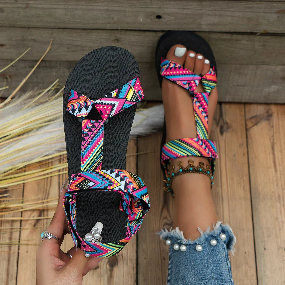 Sandales Femmes Été avec Sangles Adjustables et Imprimés Colorés - LuxeStyle