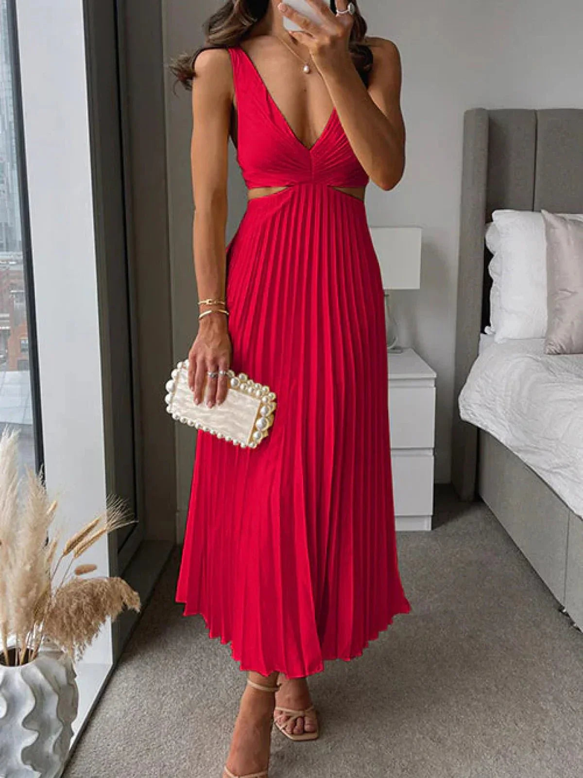 Robe Femme Élégante en Soie - Robe Mi-Longue Décolletée avec Plis Sophistiqués