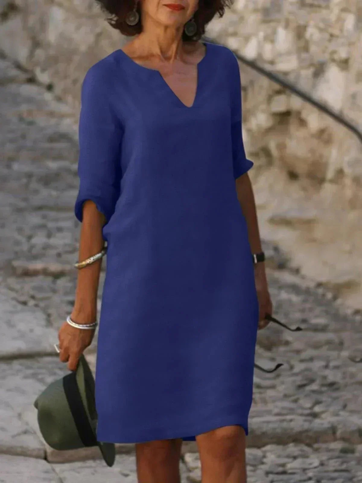 Robe femme élégante noire manches courtes