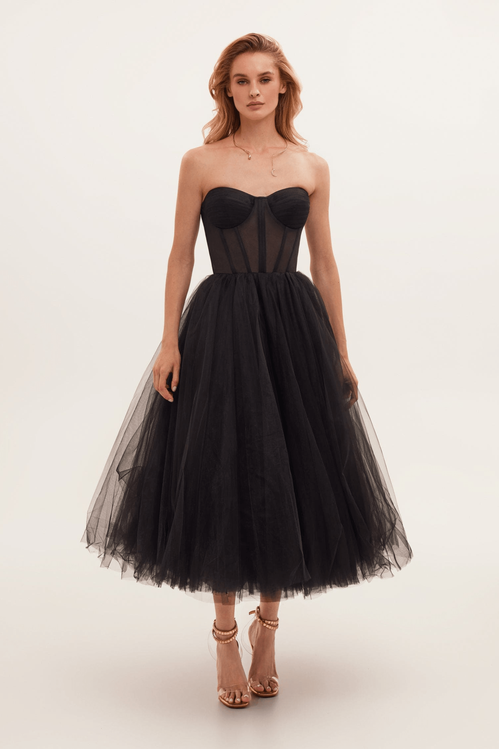 Robe cocktail noire décolletée femme - LuxeStyle