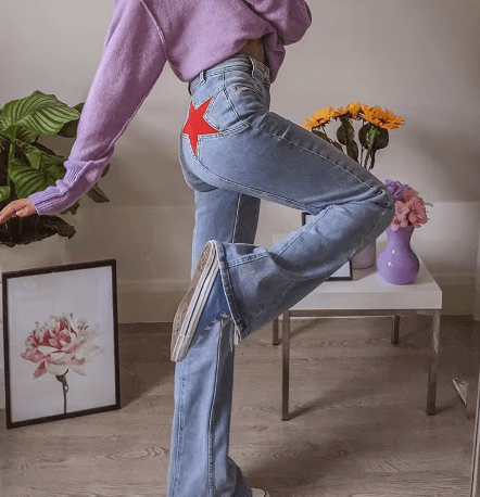 Pantalon femme large brodé de motifs colorés