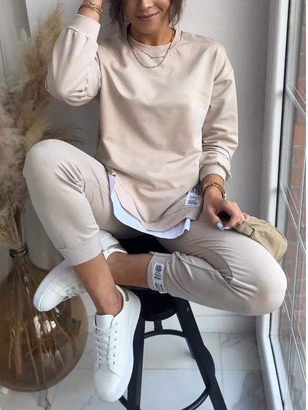 Vêtement décontracté femme - Ensemble jogging tendance pour un look détendu