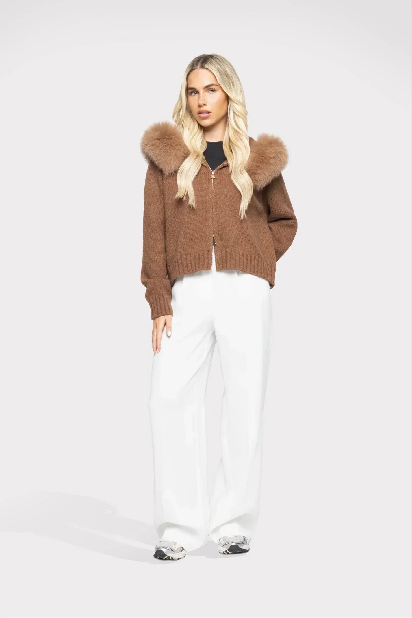 Veste Femme Hivernale – Manteau en Laine Chic à Capuche Fourrée - LuxeStyle