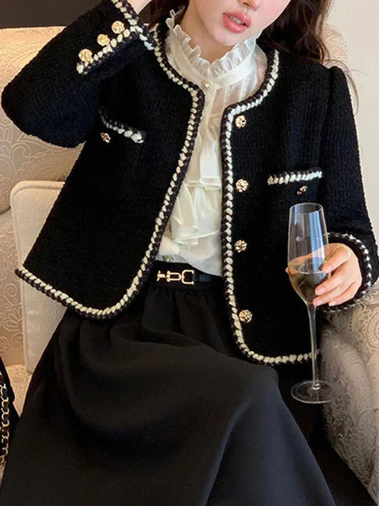 Veste Classique En Tweed Avec Détails Boutonnés Pour Femme | Courte