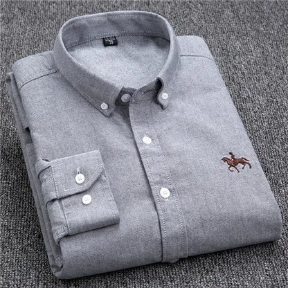 Chemise marine à rayures classique avec logo équestre