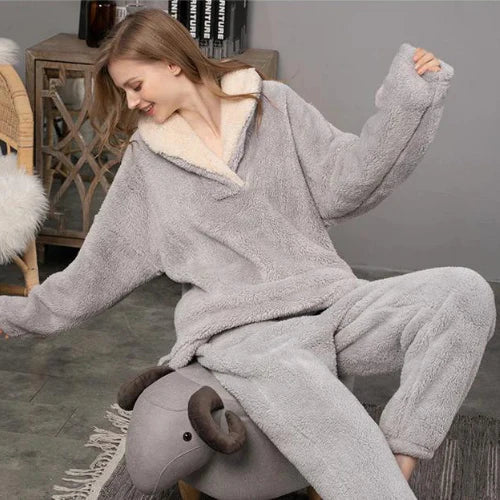 Pyjama Femme Confort Décontracté pour Détente au Foyer - LuxeStyle