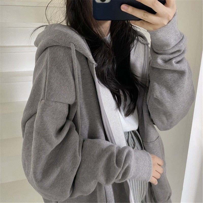 Veste à Capuche Féminine Relâchée – Style Détendu avec Poches Utiles