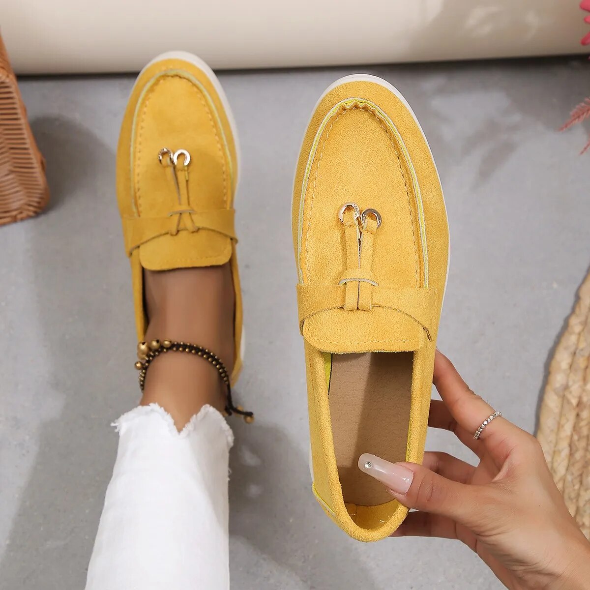 Mocassins Femme Blanches Brodées Élégantes